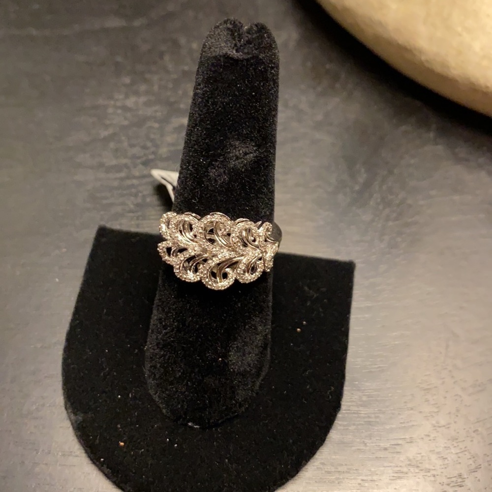Simply Vera Vera Wang Diamond Ring  1/4 Carat - Picture 2 of 5